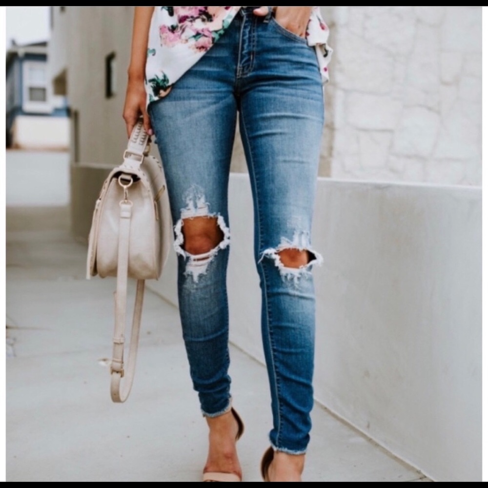 KanCan distressed dark washed jeans
